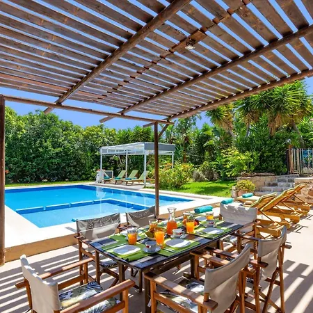Villa Liostasi By