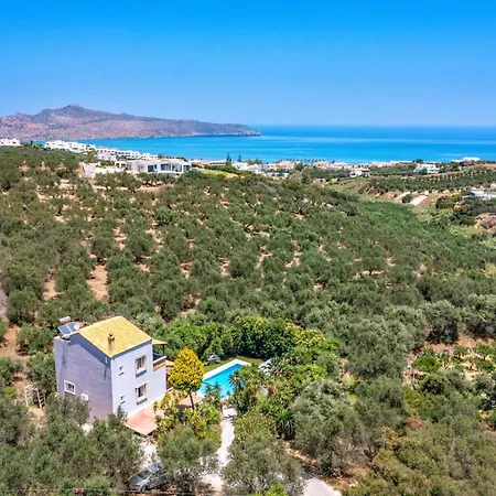 Villa Liostasi By *